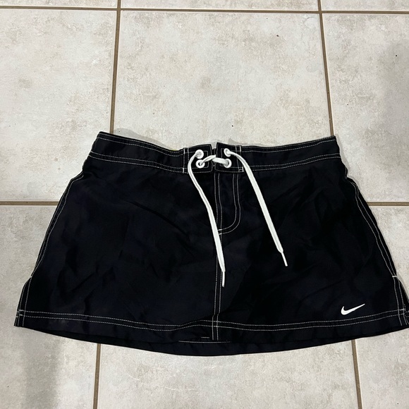 Nike skort - Picture 1 of 4